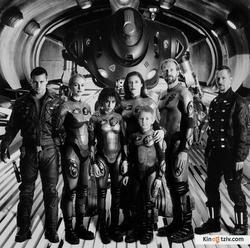 Lost in Space 1998 photo.